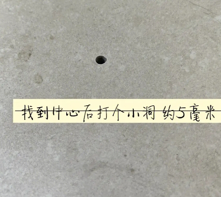 天河瓷砖空鼓维修公司专业解答在瓷砖铺贴过程中，如果砂料搅拌不均匀，将会带来以下问题